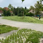 Homestay Privat Szobak 3 *