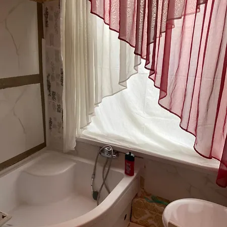 Privat Szobak 3 * Budaörs